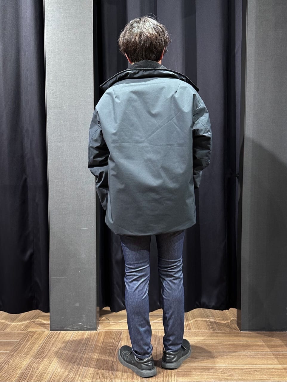 tomoyaさんの「THE SHOP TK｜【大人の上品カジュアルを叶える】ハグするニット 洗濯機OK／6色展開」を使ったコーディネート