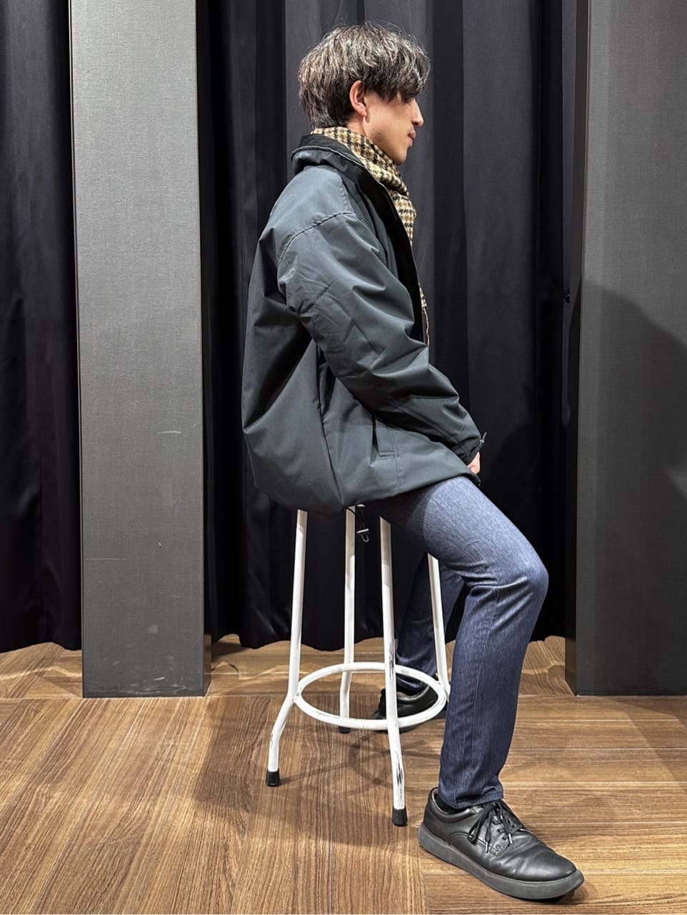tomoyaさんの「THE SHOP TK｜【大人の上品カジュアルを叶える】ハグするニット 洗濯機OK／6色展開」を使ったコーディネート