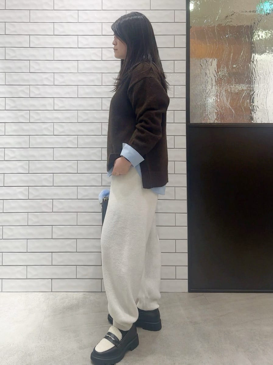 Minさんの「OPAQUE.CLIP｜リラクシークルーネックニット【洗濯機OK】」を使ったコーディネート