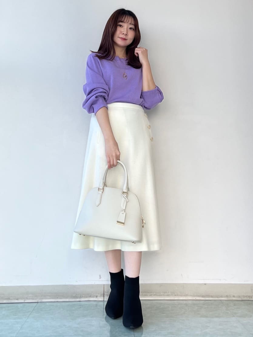 KAHOさんの「UNTITLED｜【きれいめ/洗える】ラメ入りワイドボートネックニット」を使ったコーディネート