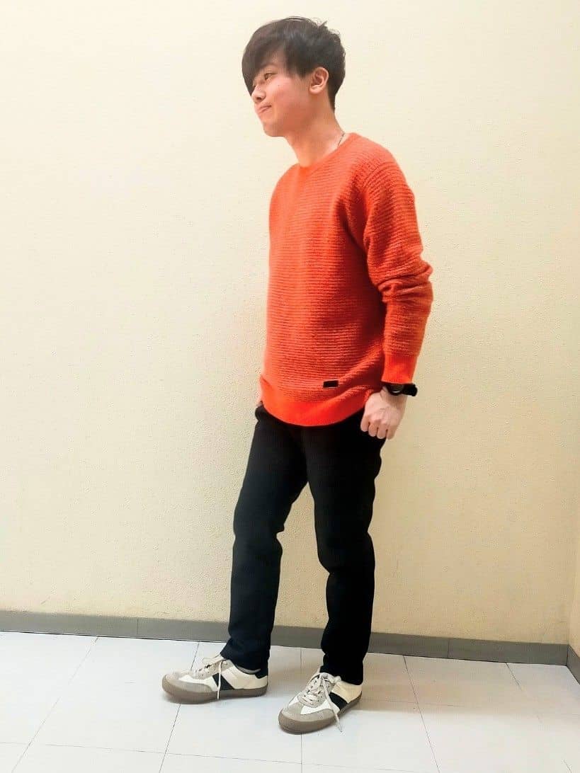 nerさんの「TAKEO KIKUCHI｜メランジ ニットプルオーバー」を使ったコーディネート