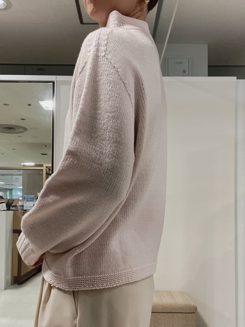 IWAMOさんの「UNTITLED｜【洗える】スポンディッシュ ボトルネックニット」を使ったコーディネート