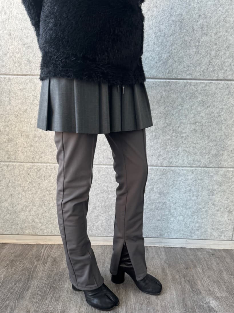 designer yukaさんの「CODE A｜zip leggings pants(Fleece)」を使ったコーディネート
