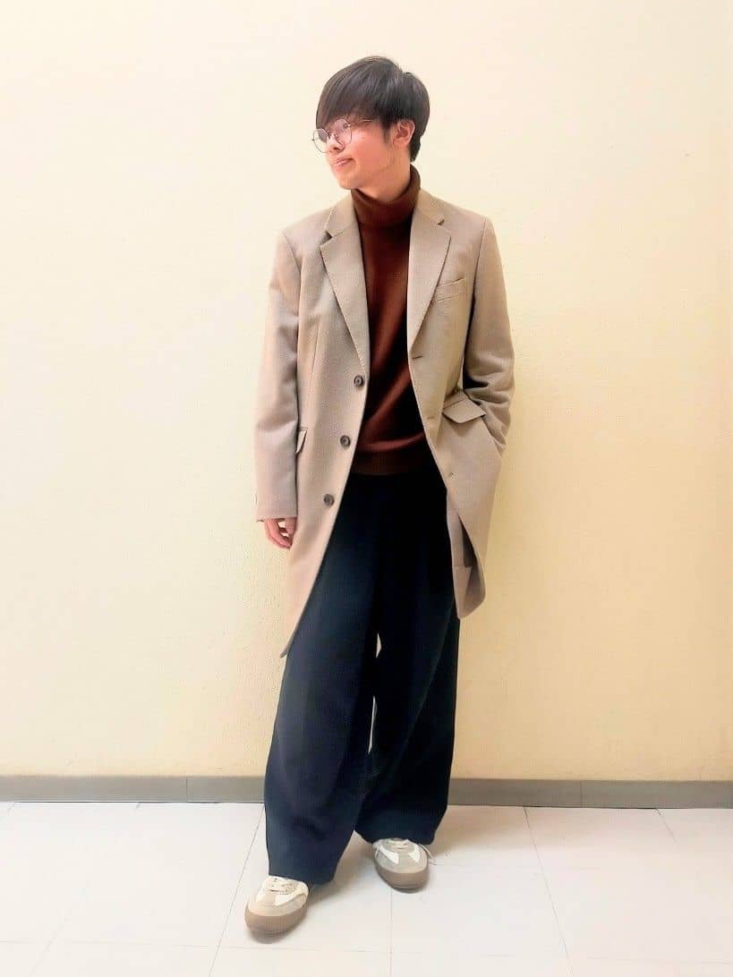 nerさんの「TAKEO KIKUCHI｜アンチピリング タートルネック ニット」を使ったコーディネート