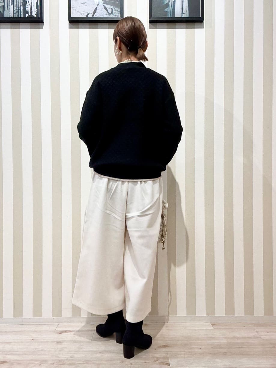 まつこさんの「SHOO･LA･RUE｜【高レビュー】ウエストゴムで穿きやすい　ガウチョパンツ」を使ったコーディネート