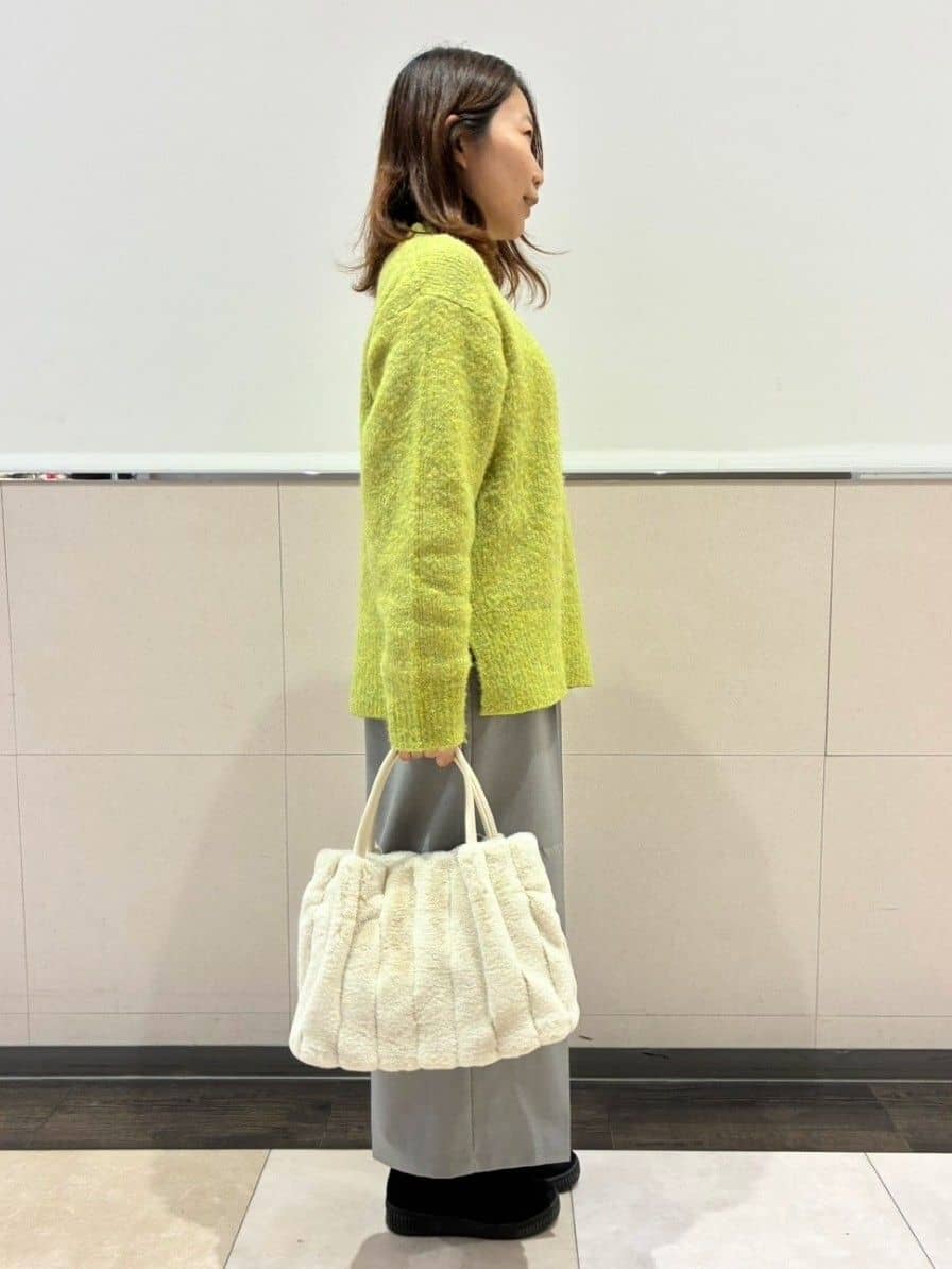 ジュンさんの「SHOO･LA･RUE｜【着丈選べる】大人のきれいめスタイルに ウールフィール ワイドパンツ」を使ったコーディネート