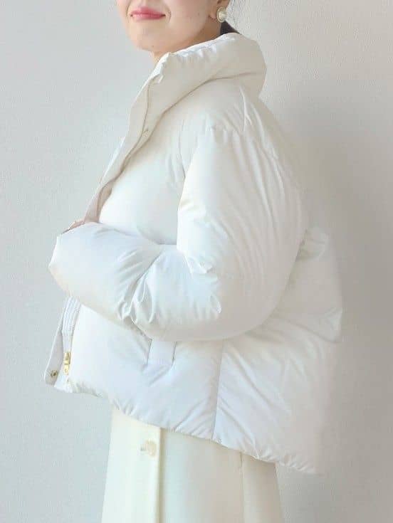 MUTSUKOさんの「UNTITLED｜【トレンド/撥水機能/防寒】ショートダウンコート」を使ったコーディネート