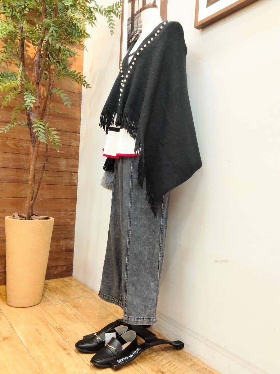 うっちーさんの「SHOO･LA･RUE｜【S-LL】抜け感あるスタイルに ケミカルデニム イージーワイドパンツ」を使ったコーディネート