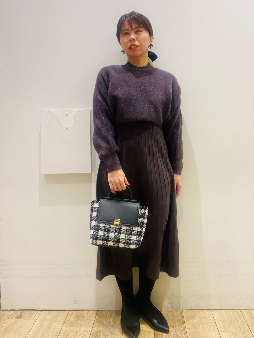 YUKOさんの「index｜ラメフェザープルオーバーセット ニットワンピース【洗濯機OK】《XS～LL》」を使ったコーディネート