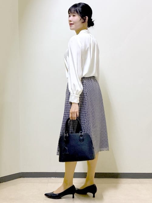  beni_gingerさんの「Reflect｜【きちんと見え／通勤／セレモニーにおすすめ◎】ドット柄ボウタイブラウス」を使ったコーディネート