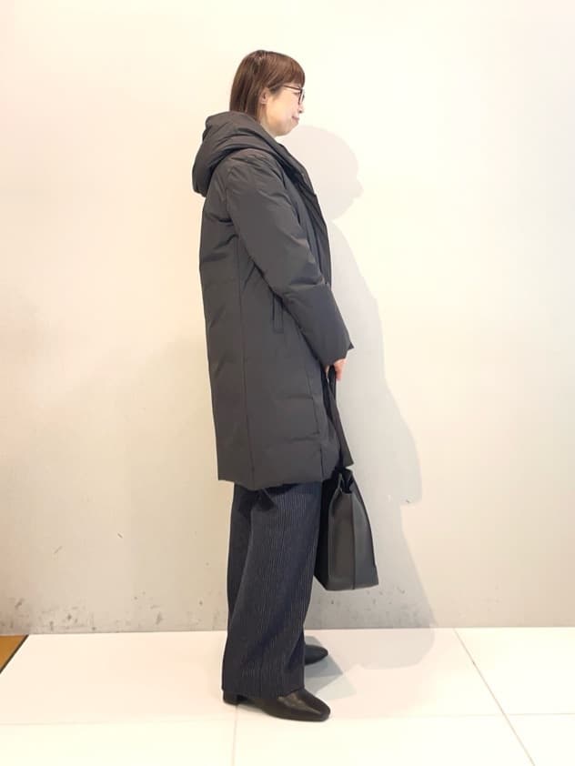 murayamaさんの「INDIVI｜【撥水／洗える】ステッチレス ロングダウンコート」を使ったコーディネート