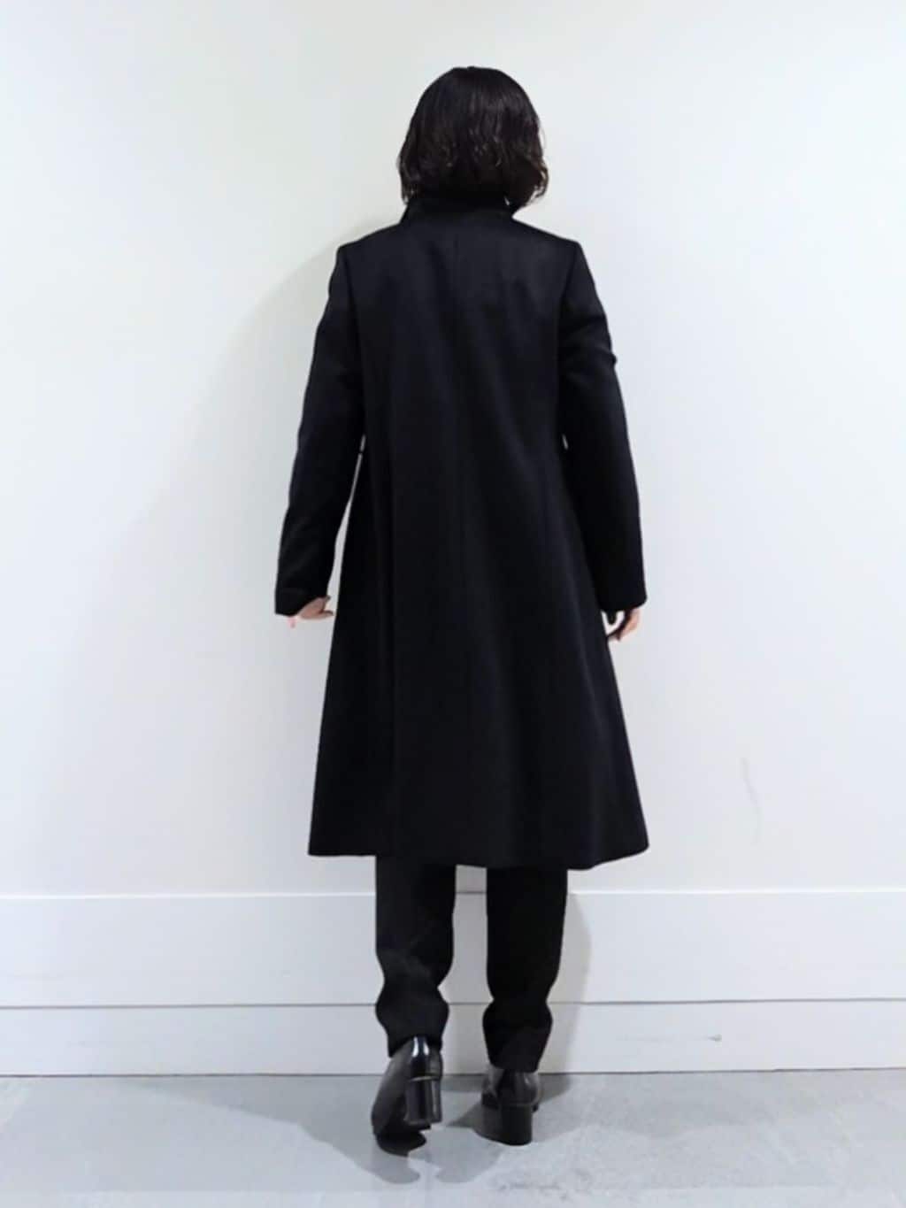 ミズタさんの「UNTITLED｜【きれいめ/スタイリッシュ】2WAYスタンドカラーロングコート」を使ったコーディネート