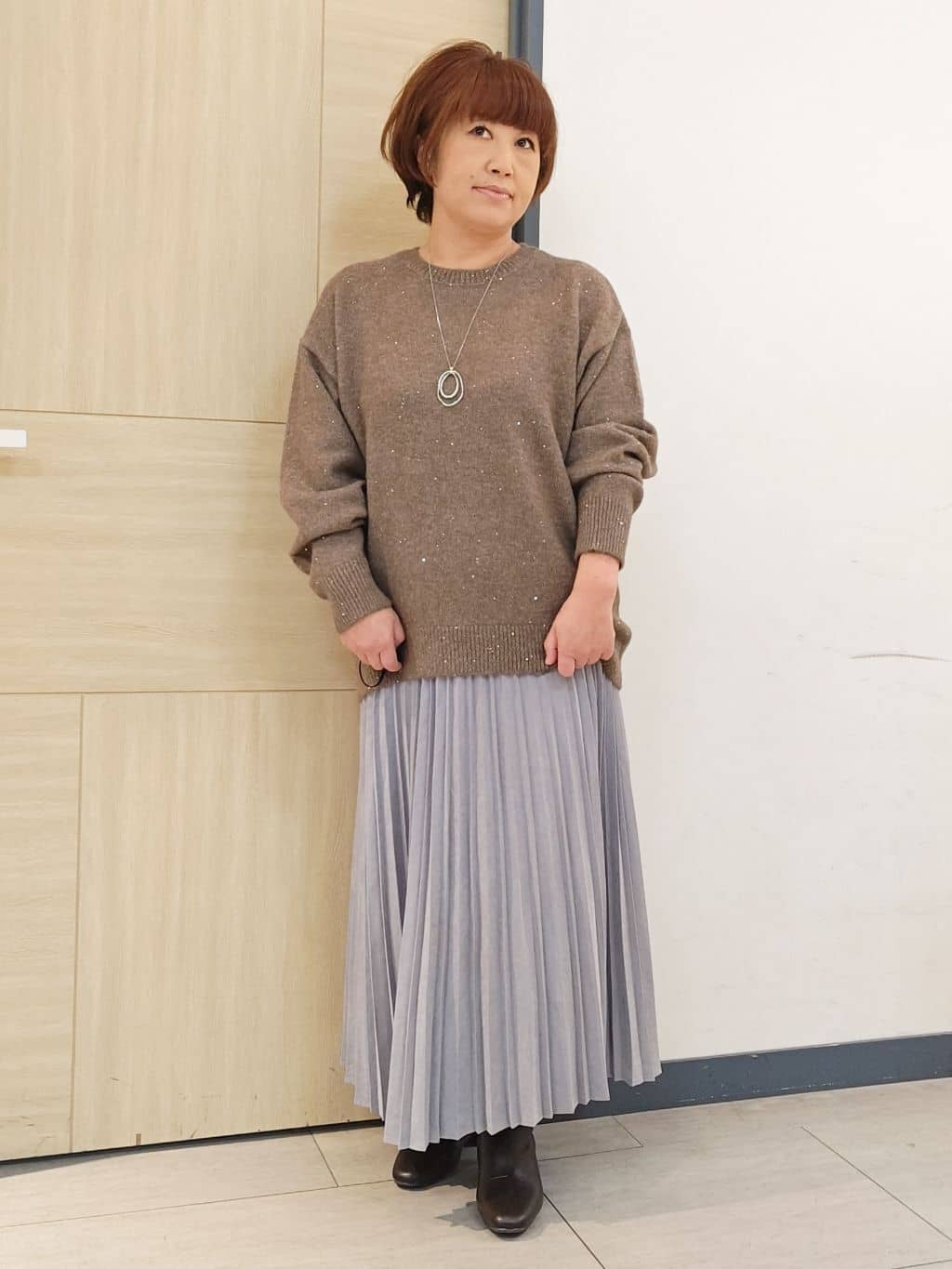むぅポンさんの「grove｜クラシカルな佇まい 大人のステンカラーロングコート」を使ったコーディネート
