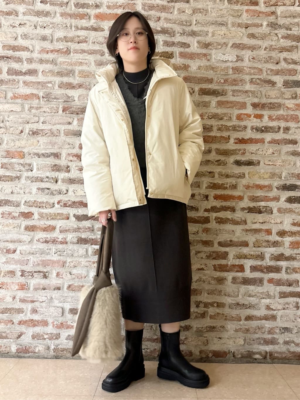しばさんの「THE SHOP TK｜【ぎゅっとされているような暖かさ】撥水中綿ブルゾン」を使ったコーディネート