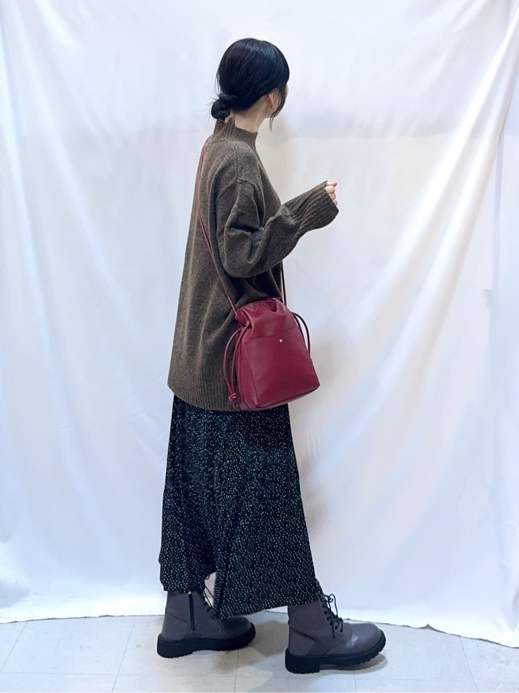 𝐇𝐢𝐫𝐨𝐦𝐢さんの「SHOO･LA･RUE｜【S-LL】ゆるシルエットな メランジタートルニット」を使ったコーディネート