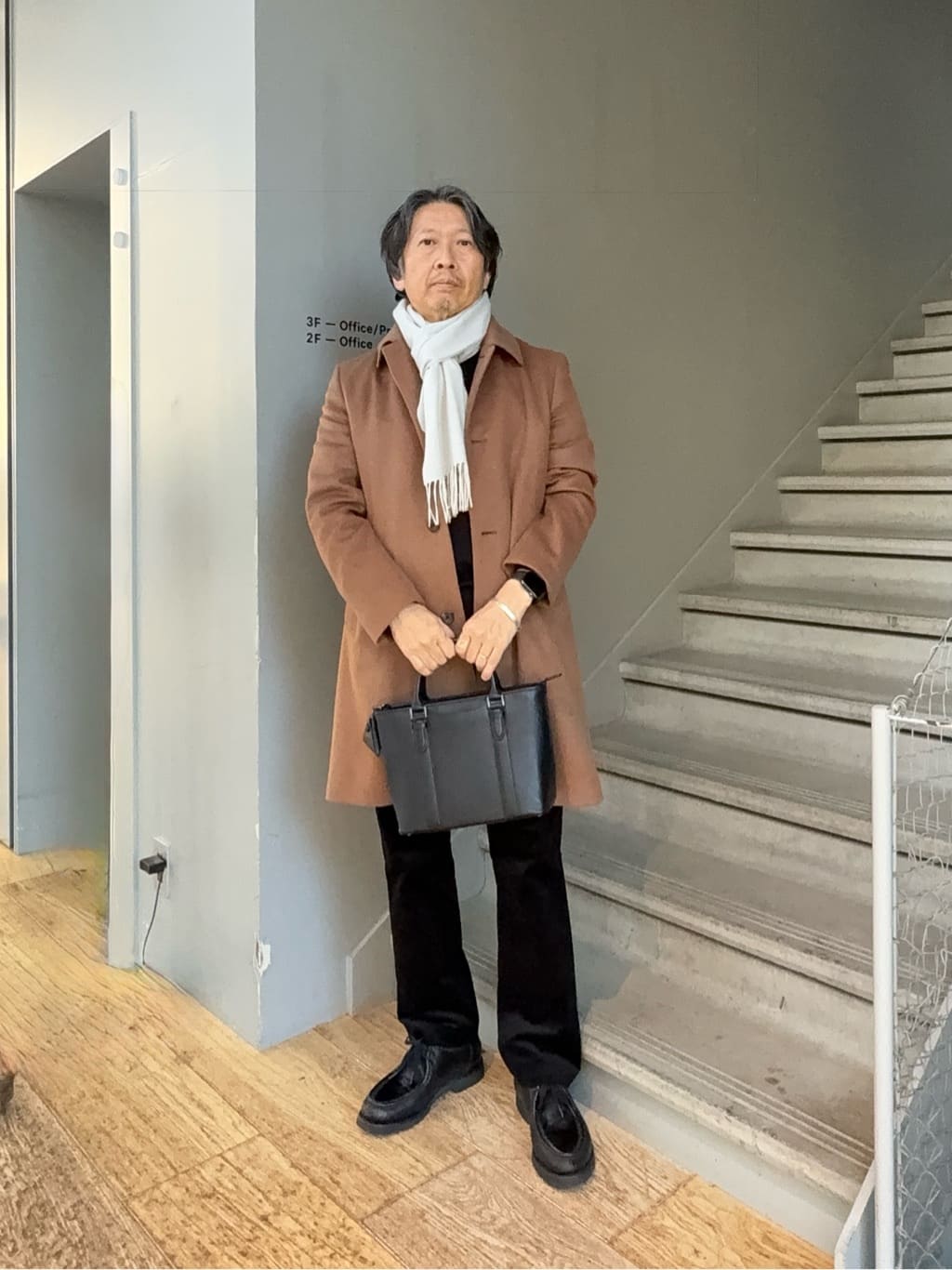 デザイナーTAKEman さんの「TAKEO KIKUCHI｜カシミヤブレンド ビーバー調ステンカラーコート」を使ったコーディネート