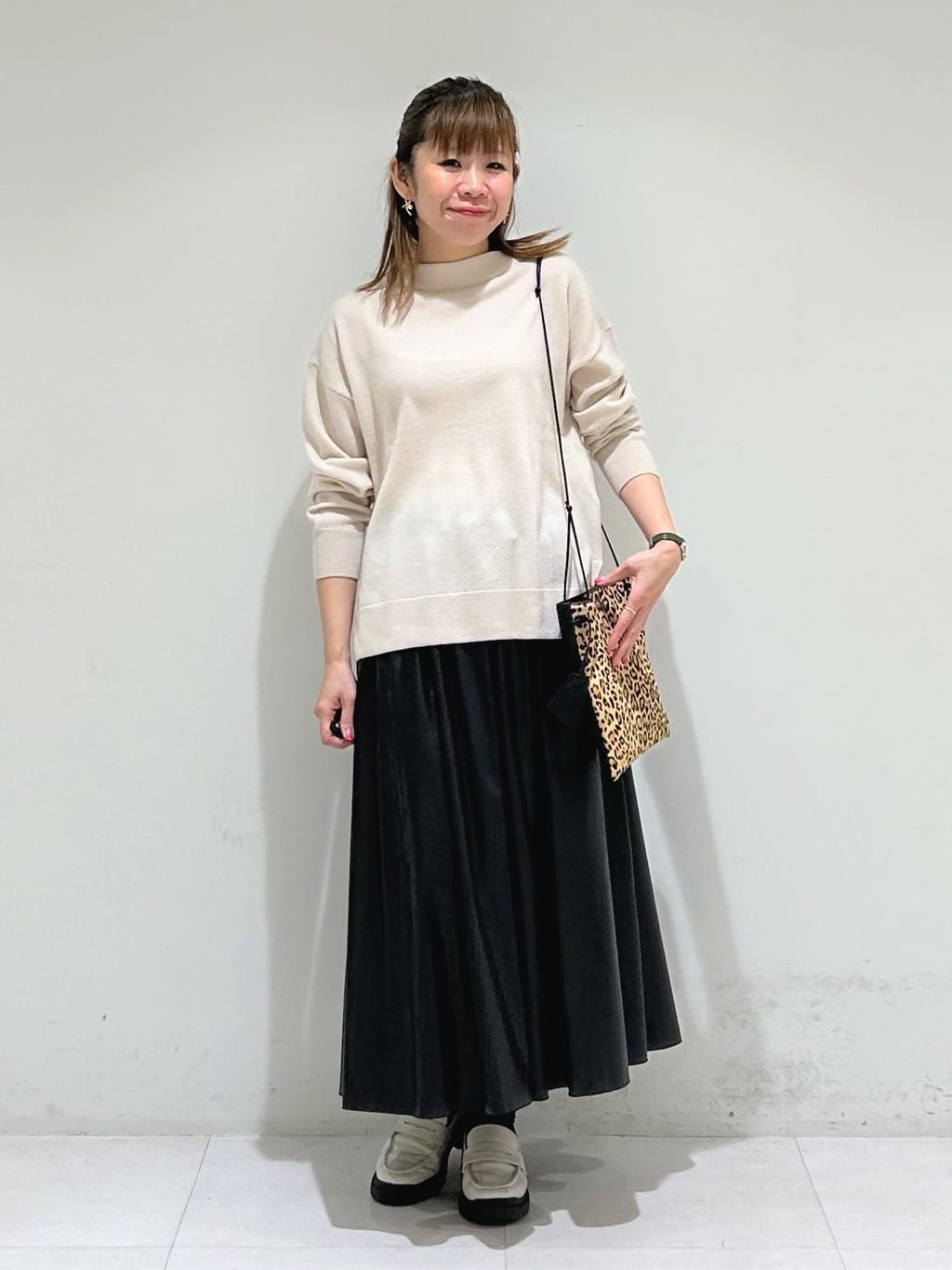 tsuyuさんの「INDIVI｜【撥水／洗える／デザイン衿】ステッチレス ショートダウンコート」を使ったコーディネート