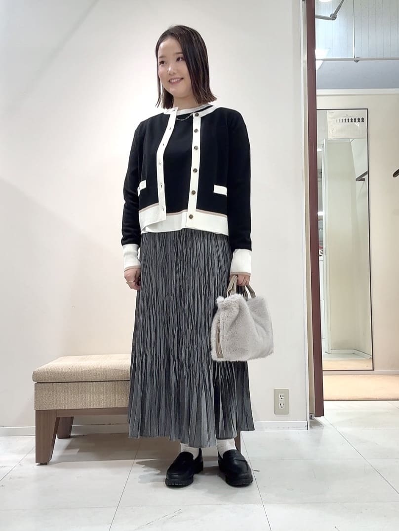 YUIさんの「UNTITLED｜【アンサンブル可/ジャケット風】ウールミラノリブカーディガン」を使ったコーディネート
