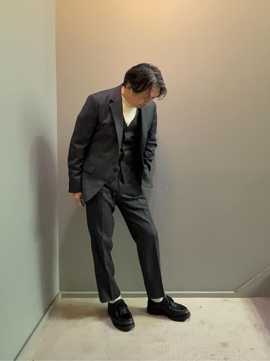 デザイナーTAKEman さんの「TAKEO KIKUCHI｜【Sサイズ～】ピンチェックミルドヴェスト」を使ったコーディネート