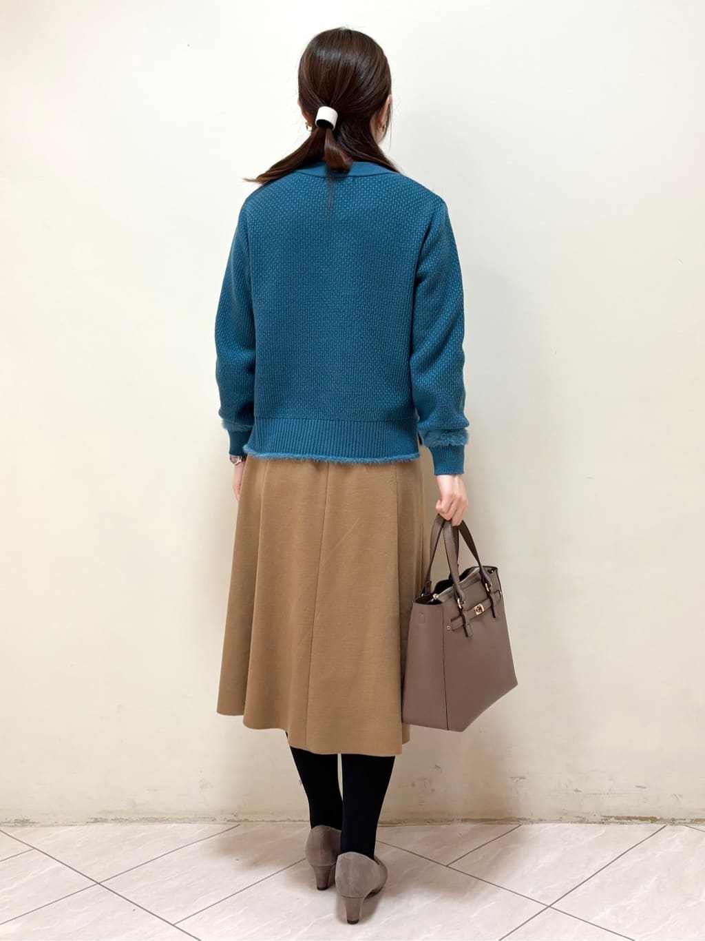 mikiさんの「Reflect｜【ほんのりラメ感◎】ケーブル柄ニット」を使ったコーディネート