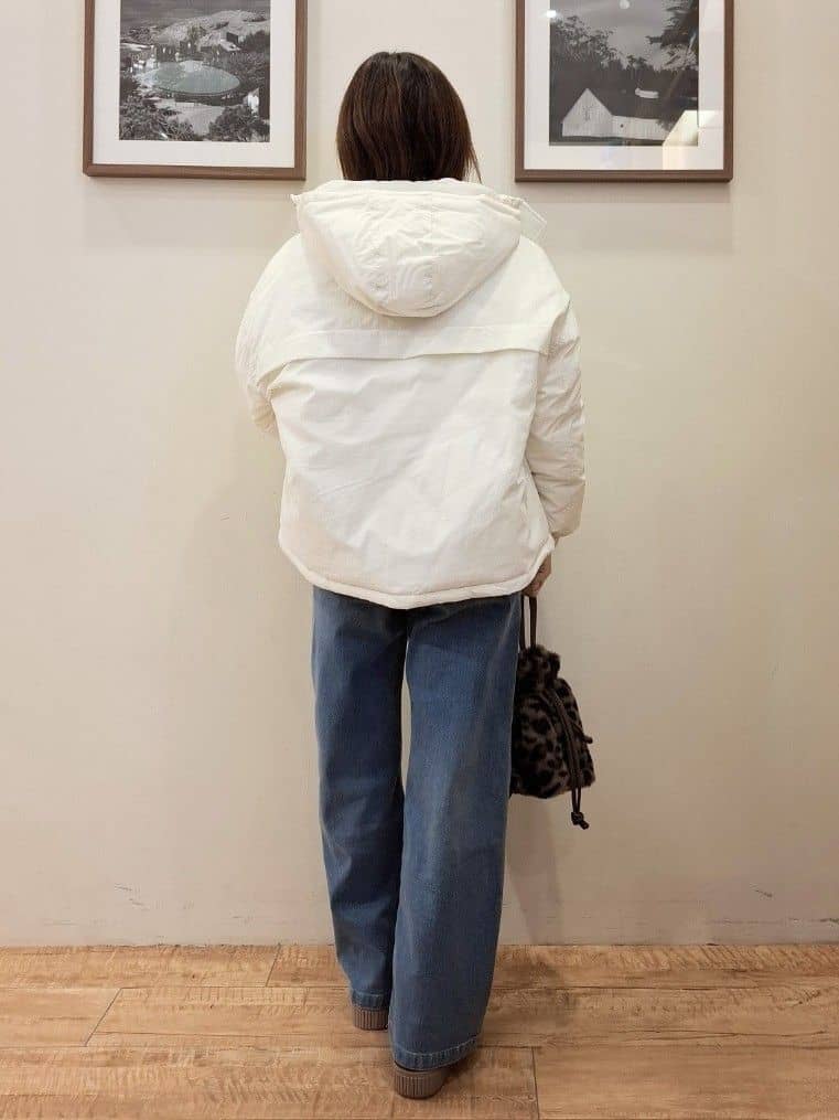 まあるさんの「SHOO･LA･RUE｜【撥水/あったか】たっぷり着られる 中綿モンスターショートコート」を使ったコーディネート