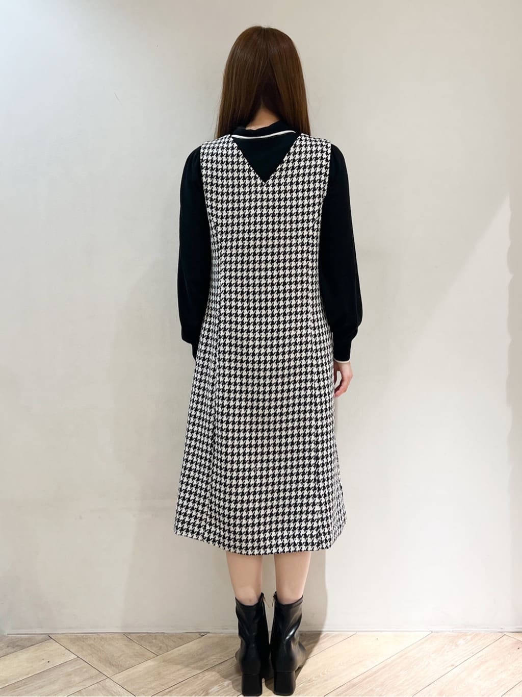 nanaさんの「index｜ゴールドパーツ付きボウタイニット【洗濯機OK】《10col／XS～LL》」を使ったコーディネート