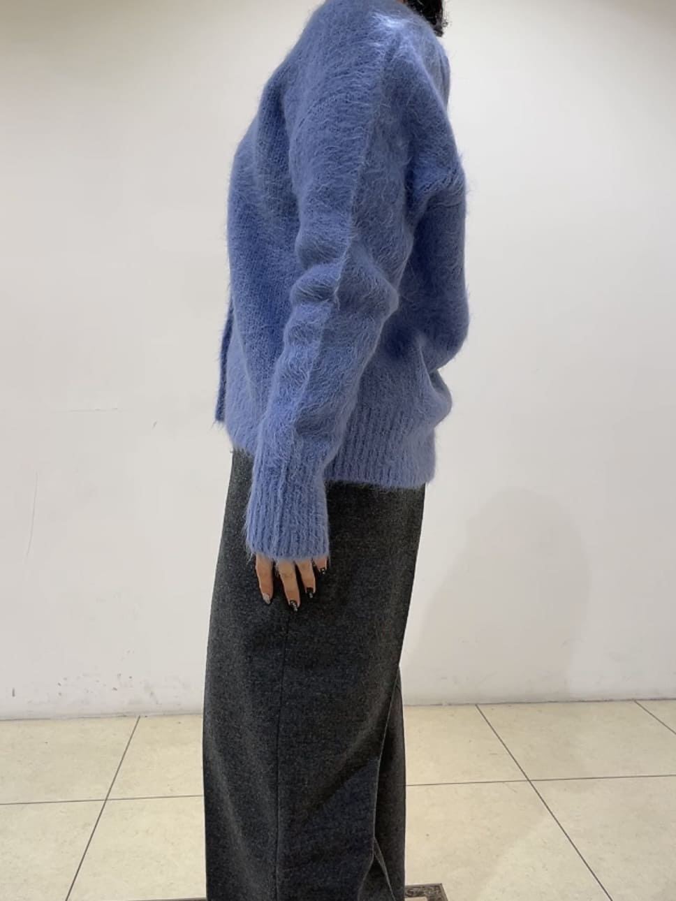 watanabeさんの「UNTITLED｜【ゆったり】アルパカ混シャギー カーディガン」を使ったコーディネート
