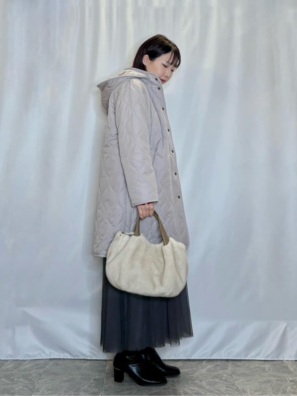 ネリさんの「SHOO･LA･RUE｜【撥水/フード取り外し可】冬に嬉しいこだわり満載 ひょうたん柄キルトコート」を使ったコーディネート