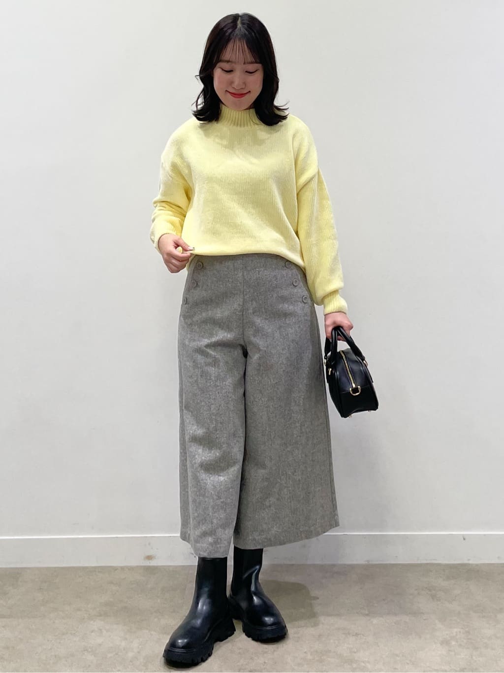 yukariさんの「Dessin｜【洗える】ハイネックベロアモールニット」を使ったコーディネート