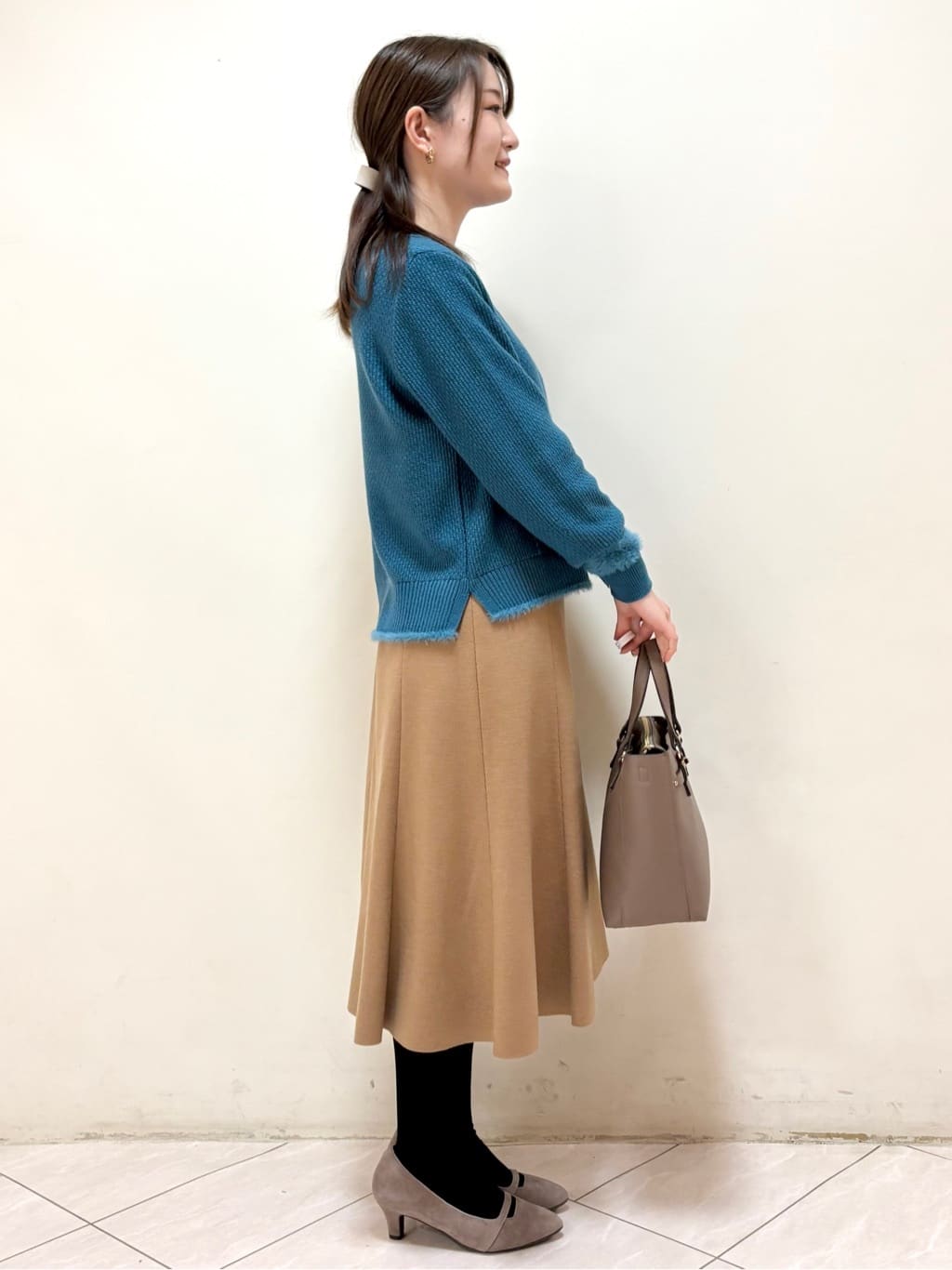 mikiさんの「Reflect｜【ほんのりラメ感◎】ケーブル柄ニット」を使ったコーディネート