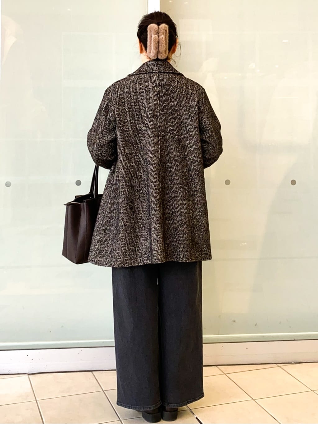 Jeanさんの「OPAQUE.CLIP｜ヘリンボーンステンカラーコート」を使ったコーディネート