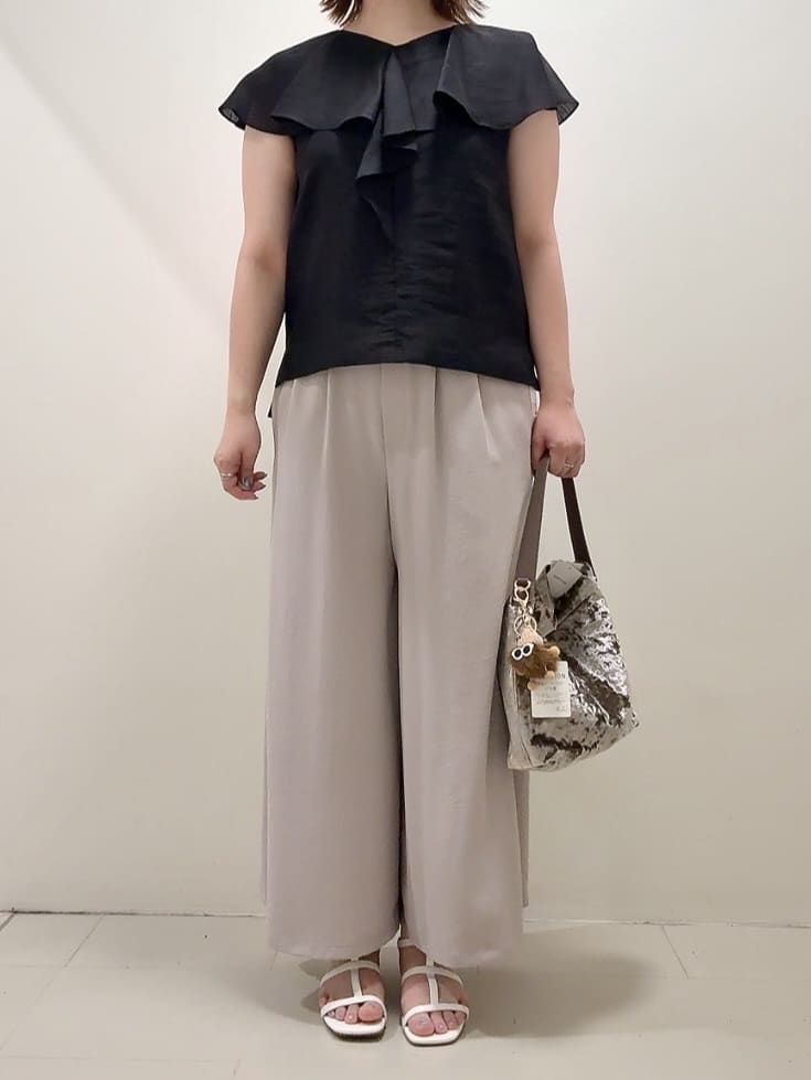 YUIさんの「UNTITLED｜【トレンド／バッグチャーム付き】ワンハンドルバッグ」を使ったコーディネート