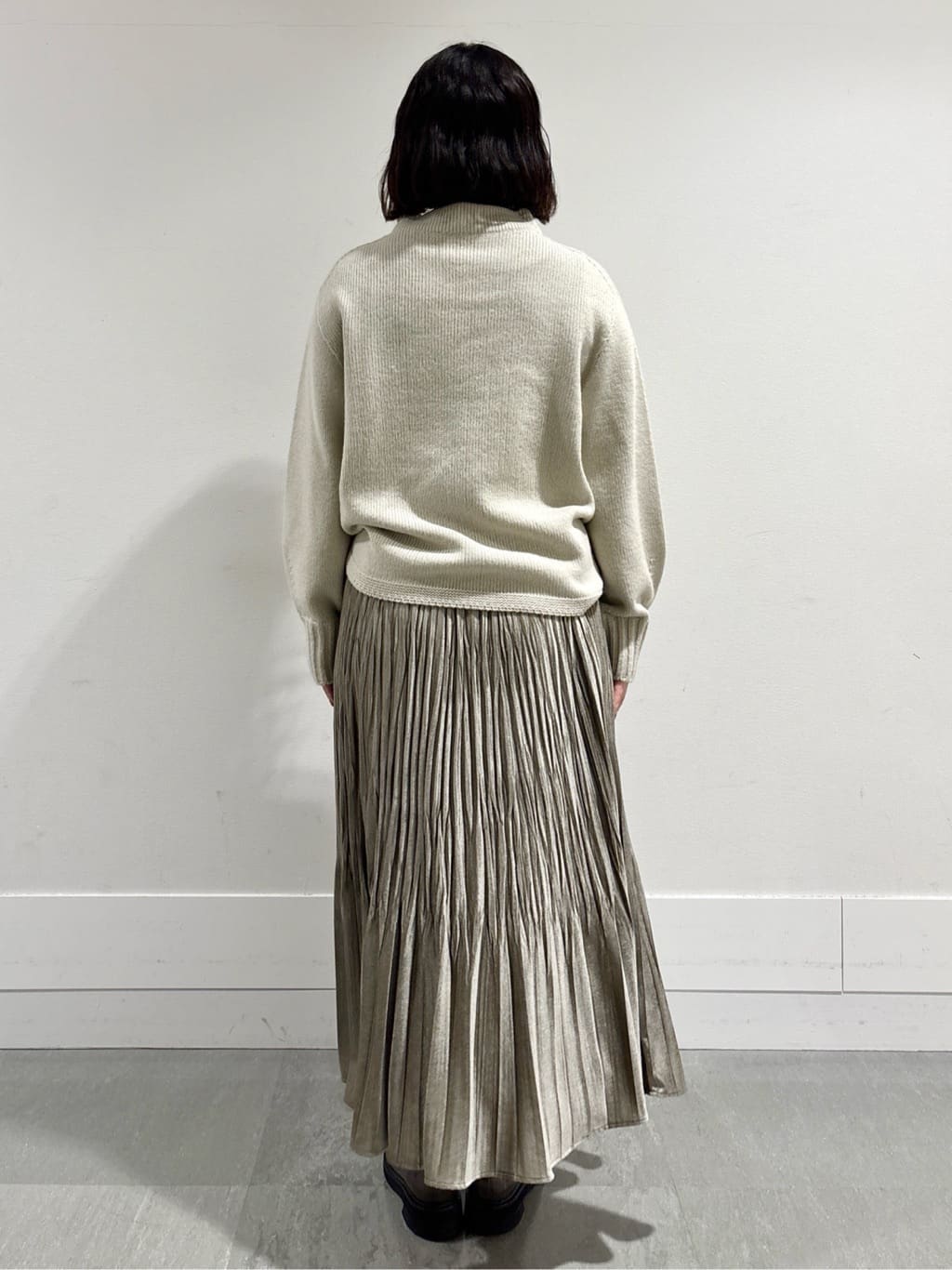 モエカさんの「UNTITLED｜【洗える】スポンディッシュ ボトルネックニット」を使ったコーディネート