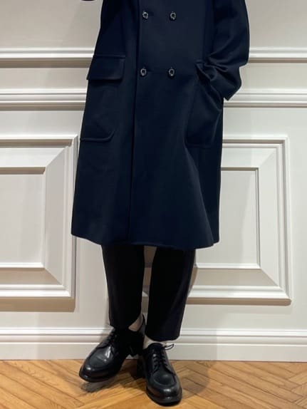 橋本さんの「DRESSTERIOR｜オックスフォード ラウンドカラーシャツ」を使ったコーディネート