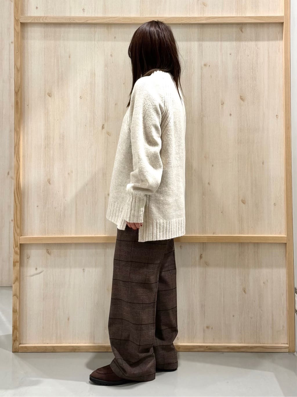 nanaさんの「THE SHOP TK｜ふんわり柔らかきれい色 ウール混ハイネックニット」を使ったコーディネート