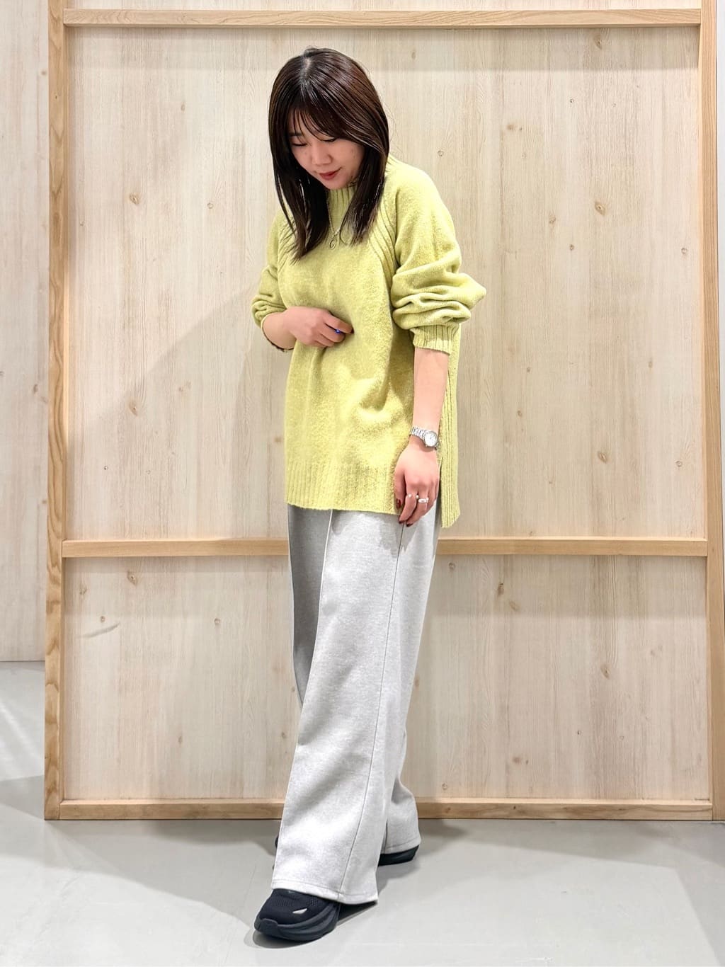 nanaさんの「THE SHOP TK｜ふんわり柔らかきれい色 ウール混ハイネックニット」を使ったコーディネート