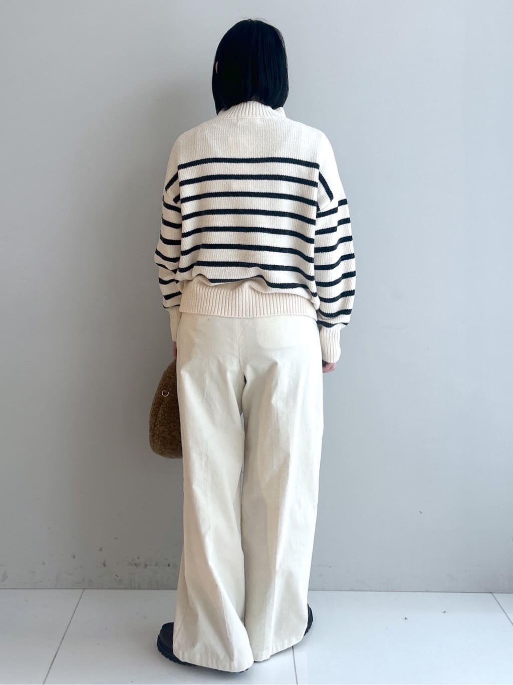 Hirokaさんの「Dessin｜ウール混クルーネックコート」を使ったコーディネート
