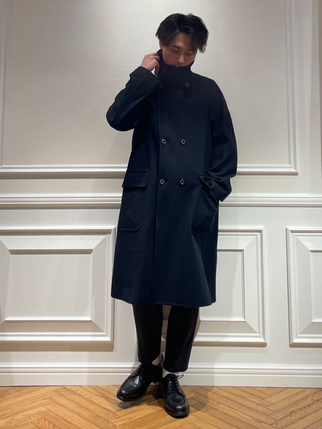 橋本さんの「DRESSTERIOR｜オックスフォード ラウンドカラーシャツ」を使ったコーディネート