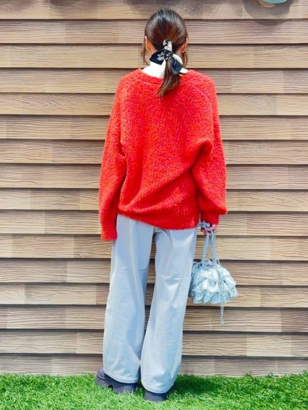 himiさんの「SHOO･LA･RUE｜ブークレカラーVネックカーディガン」を使ったコーディネート