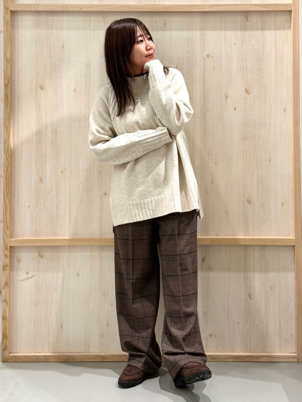 nanaさんの「THE SHOP TK｜ふんわり柔らかきれい色 ウール混ハイネックニット」を使ったコーディネート