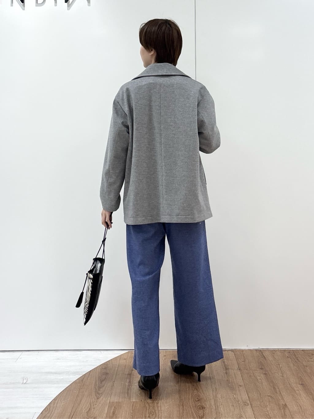 kanaeさんの「INDIVI｜【冬ニット人気NO．1！／カシミヤ混】ミドルゲージハイネックニット」を使ったコーディネート
