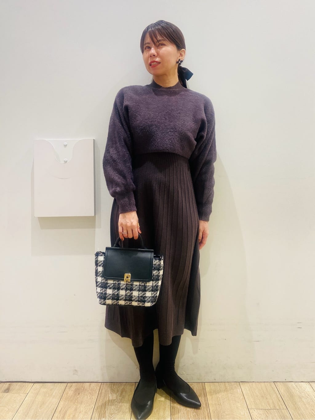YUKOさんの「index｜ラメフェザープルオーバーセット ニットワンピース【洗濯機OK】《XS～LL》」を使ったコーディネート