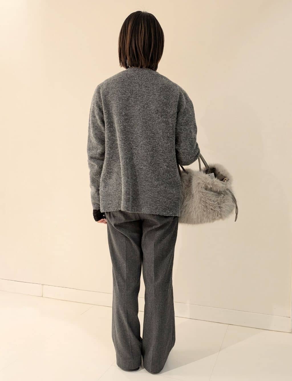yukariさんの「UNTITLED｜【ワイド/後ろゴム/シーズンレス】シルクネップツイードパンツ」を使ったコーディネート