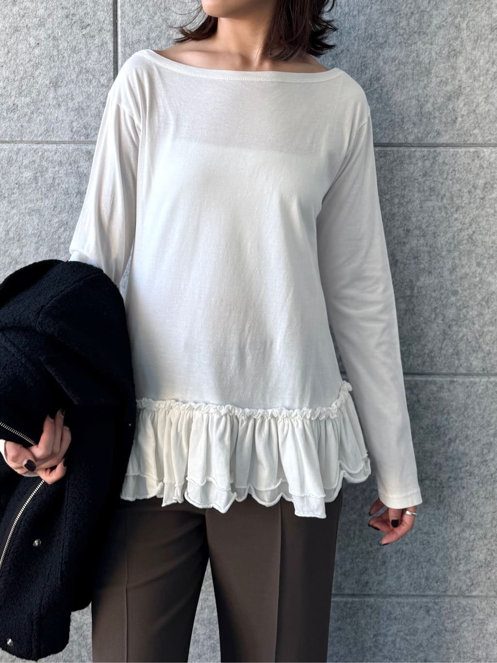 uchi__yamaさんの「CODE A｜easy ruffled tee」を使ったコーディネート