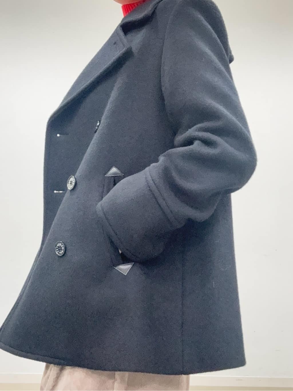BUNさんの「DRESSTERIOR｜ソフト別珍イージーパンツ」を使ったコーディネート