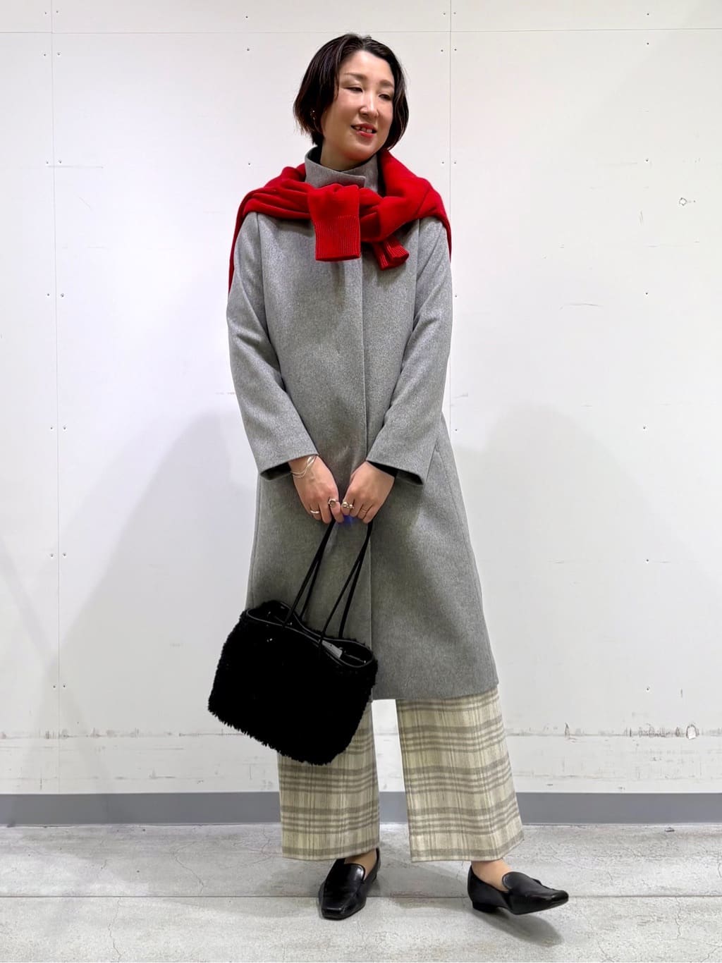 yuriさんの「INDIVI｜【洗える／毛玉になりにくい】エクストラファインウール リブタートルニット」を使ったコーディネート