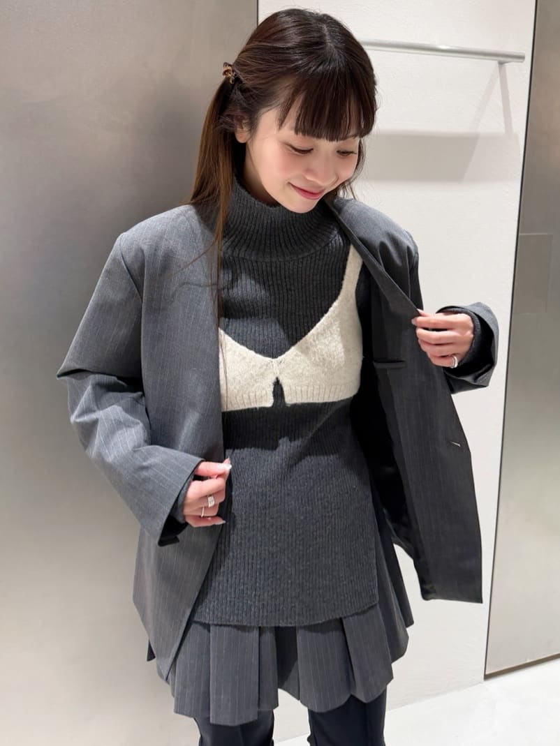 kanamiさんの「CODE A｜tailored mood mini skirt」を使ったコーディネート