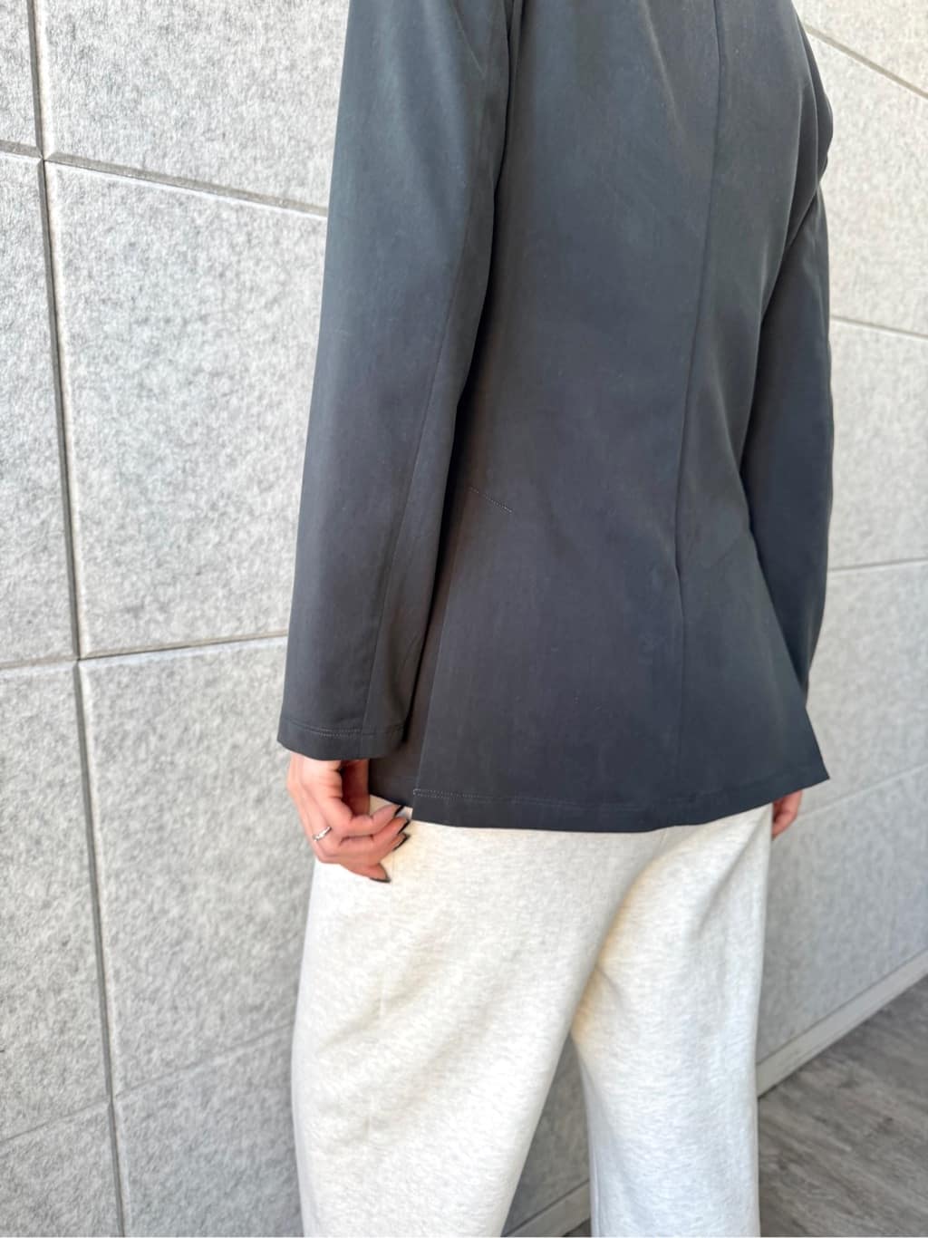 uchi__yamaさんの「CODE A｜power shollder mini dress」を使ったコーディネート
