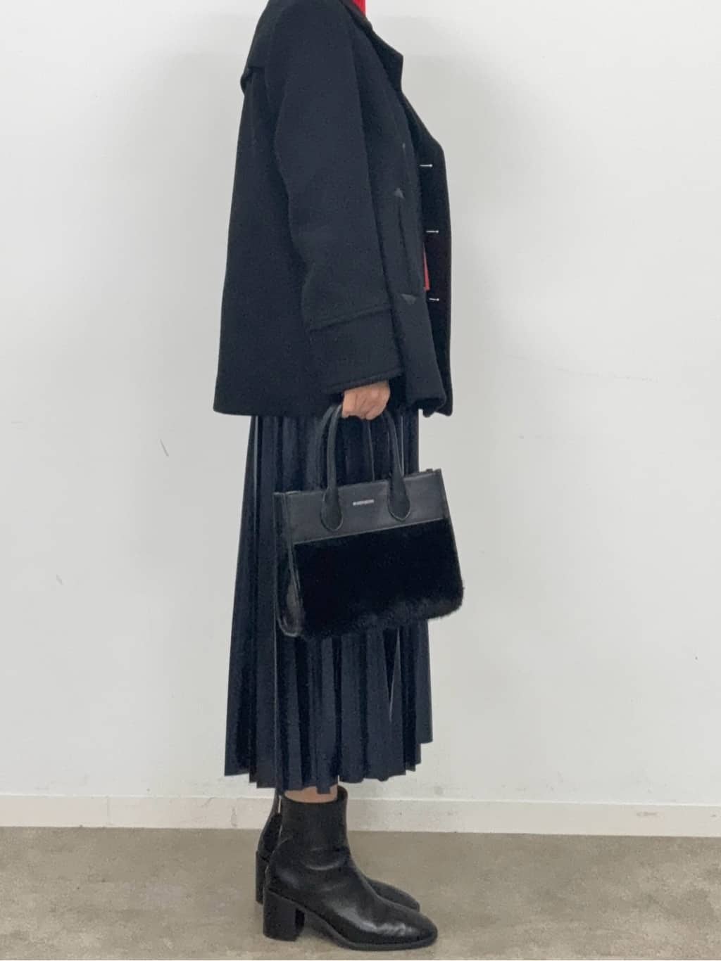 BUNさんの「DRESSTERIOR｜◆【洗える/ストレッチ性/オンオフ】箔プリントプリーツスカート」を使ったコーディネート