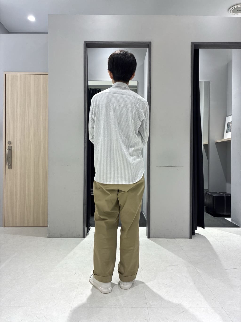 わいずみさんの「TAKEO KIKUCHI｜【Air Palette Knit】ワンポイント カラーニット プルオーバー」を使ったコーディネート